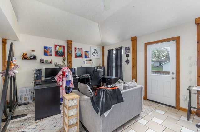 2523 N Rogers Avenue, Springfield, MO 65803