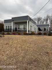 8 County Road 520, C, Englishtown, NJ 07726