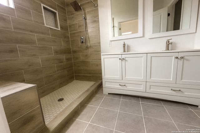 4207 Waterwood Pass, Elmendorf, TX 78112