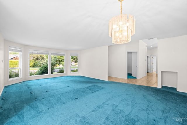 3011 E Rivernest Dr, Boise, ID 83706