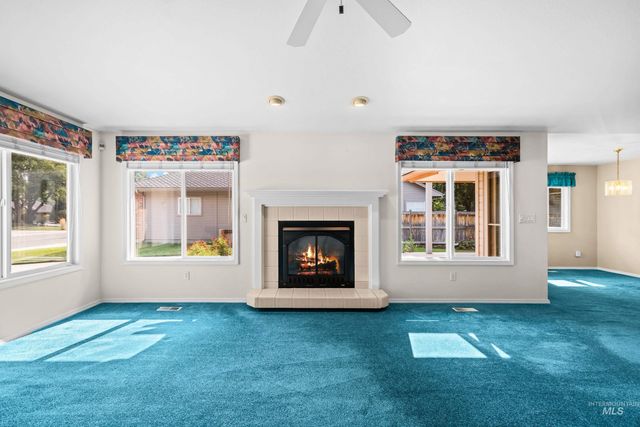 3011 E Rivernest Dr, Boise, ID 83706