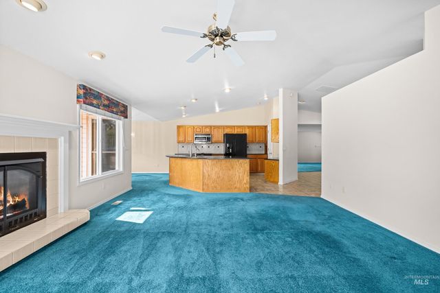 3011 E Rivernest Dr, Boise, ID 83706