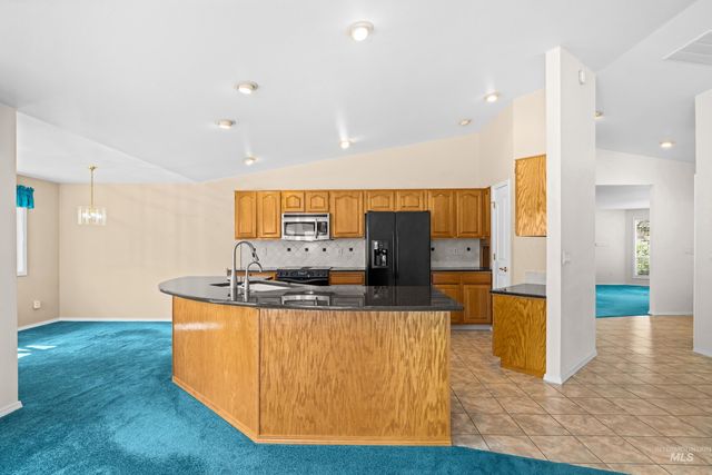 3011 E Rivernest Dr, Boise, ID 83706