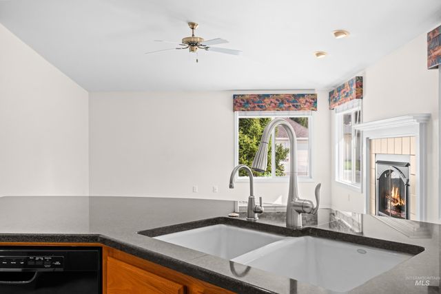 3011 E Rivernest Dr, Boise, ID 83706
