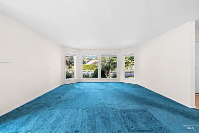 3011 E Rivernest Dr, Boise, ID 83706