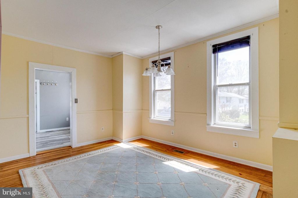 Image 13 of property listing at 8421 OLD HARFORD, Parkville, MD 21234