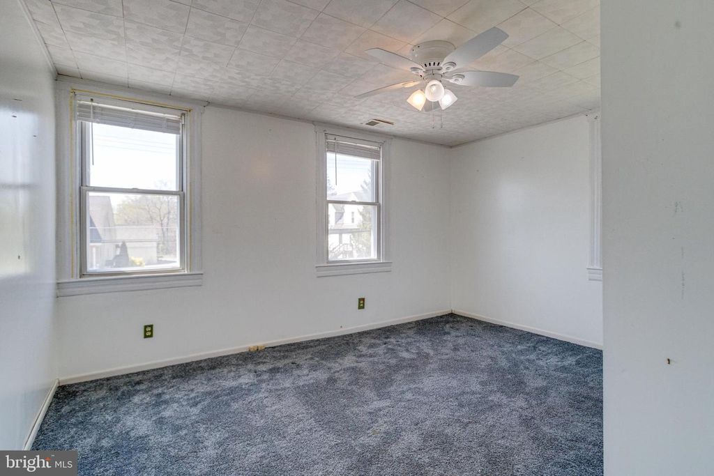 Image 29 of property listing at 8421 OLD HARFORD, Parkville, MD 21234