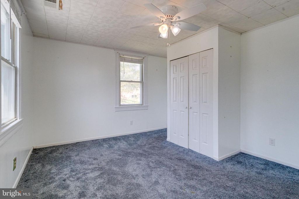 Image 31 of property listing at 8421 OLD HARFORD, Parkville, MD 21234