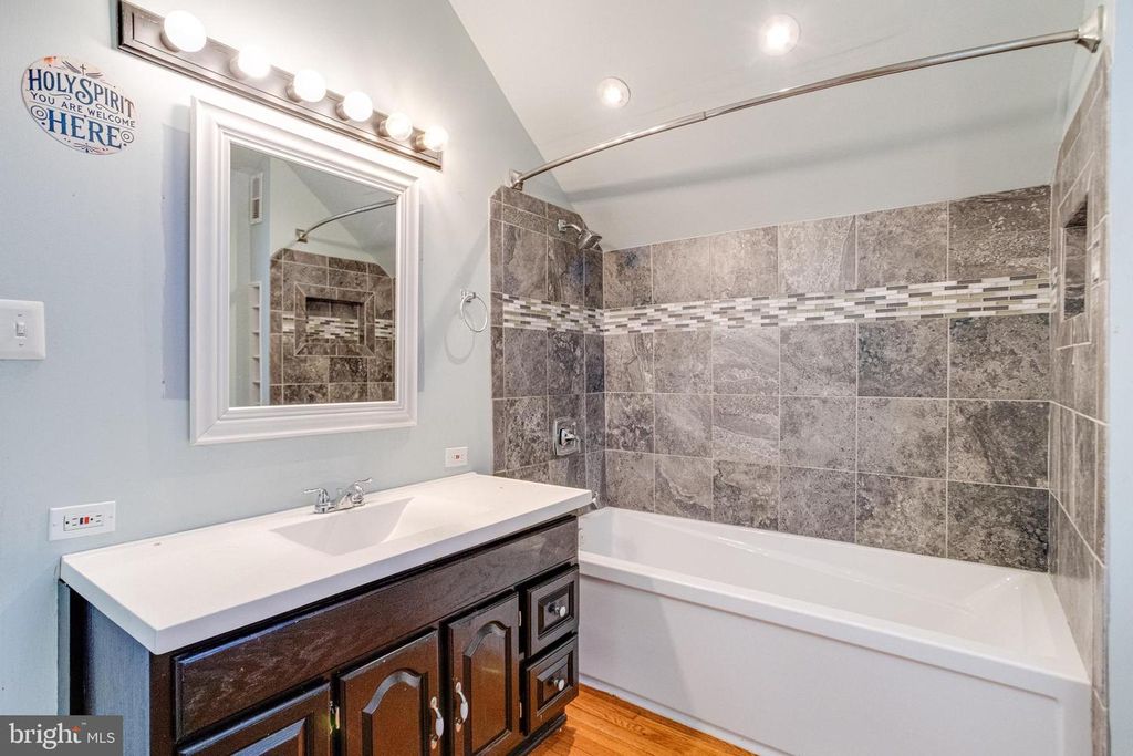 Image 42 of property listing at 8421 OLD HARFORD, Parkville, MD 21234