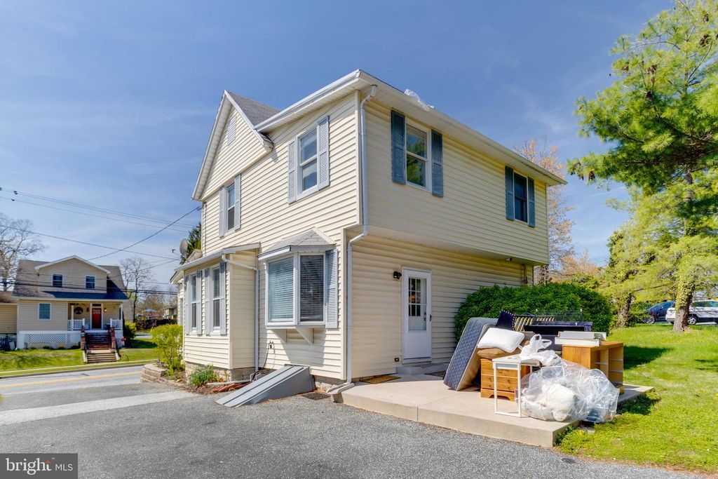 Image 44 of property listing at 8421 OLD HARFORD, Parkville, MD 21234