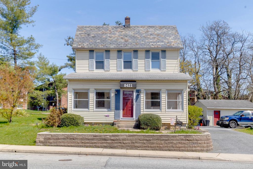 Image 1 of property listing at 8421 OLD HARFORD, Parkville, MD 21234