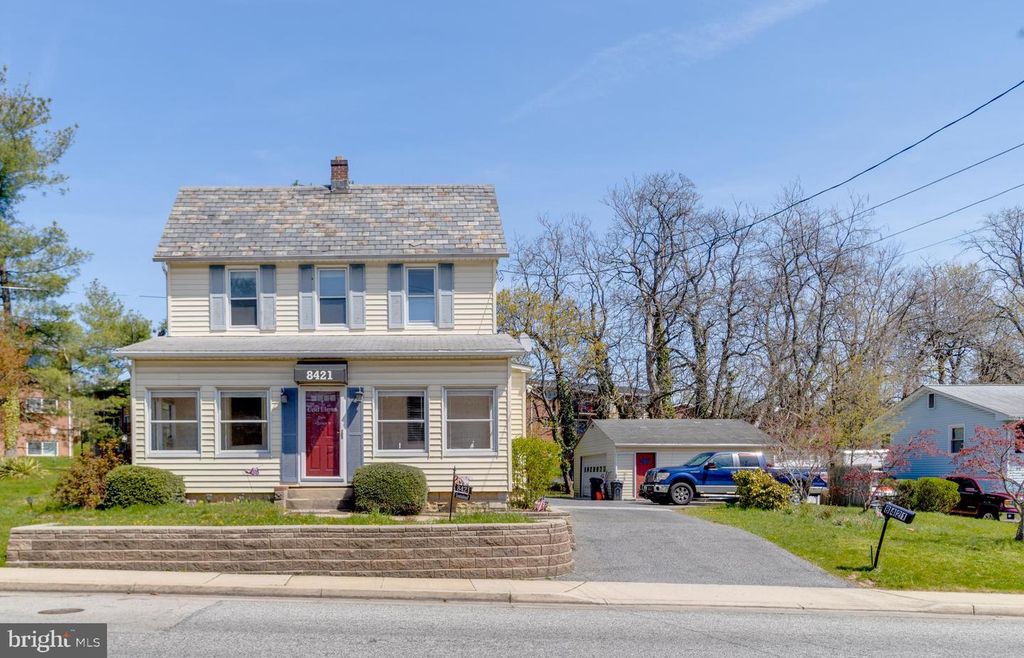 Image 2 of property listing at 8421 OLD HARFORD, Parkville, MD 21234