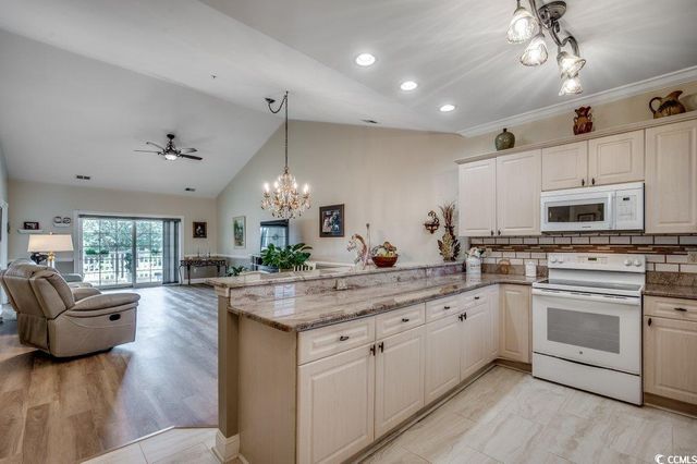 4894 Luster Leaf Cir Apt 403, Myrtle Beach, SC 29577