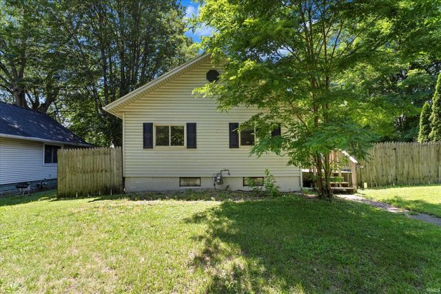 1218 Kinyon Street, South Bend, IN 46616