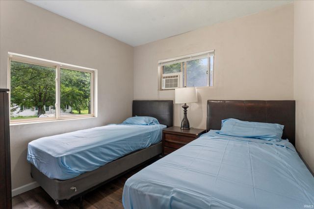 1218 Kinyon Street, South Bend, IN 46616