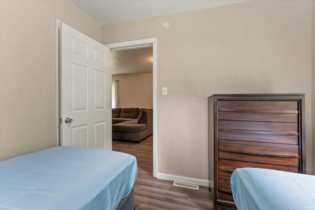 1218 Kinyon Street, South Bend, IN 46616