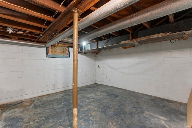 1218 Kinyon Street, South Bend, IN 46616