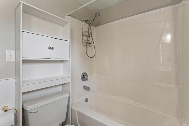1218 Kinyon Street, South Bend, IN 46616