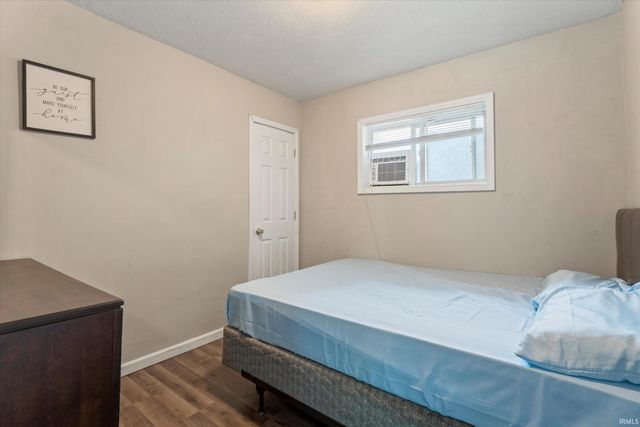 1218 Kinyon Street, South Bend, IN 46616