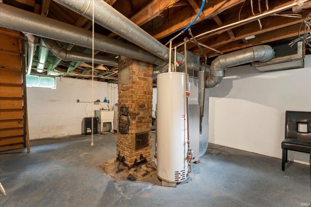 1218 Kinyon Street, South Bend, IN 46616