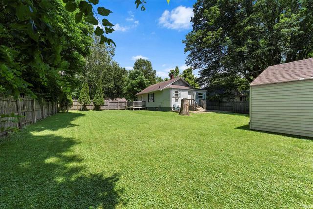 1218 Kinyon Street, South Bend, IN 46616