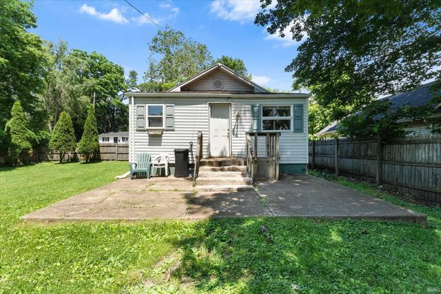 1218 Kinyon Street, South Bend, IN 46616