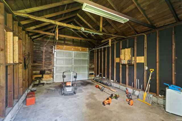 1218 Kinyon Street, South Bend, IN 46616