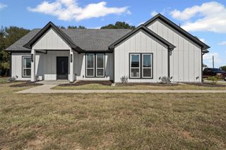 6106 Moose Drive, Granbury, TX 76048