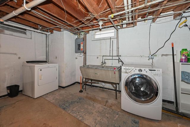 3460 N 90th STREET, Milwaukee, WI 53222