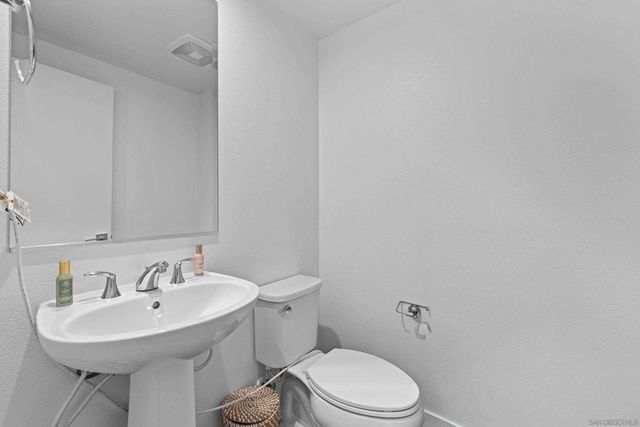 1411 W Bushell St, Anaheim, CA 92805