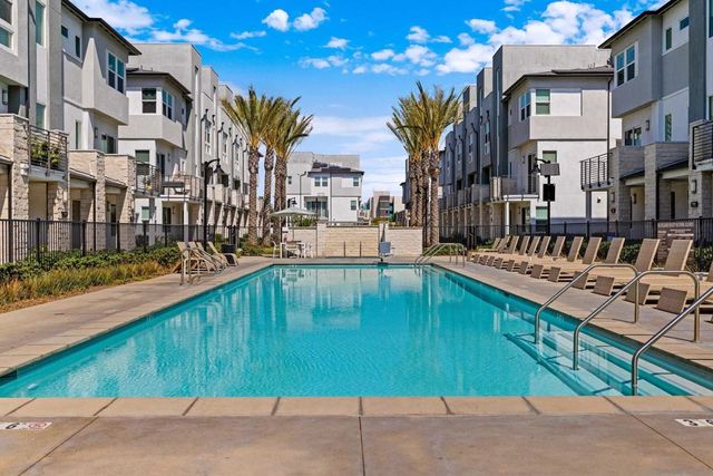 1411 W Bushell St, Anaheim, CA 92805