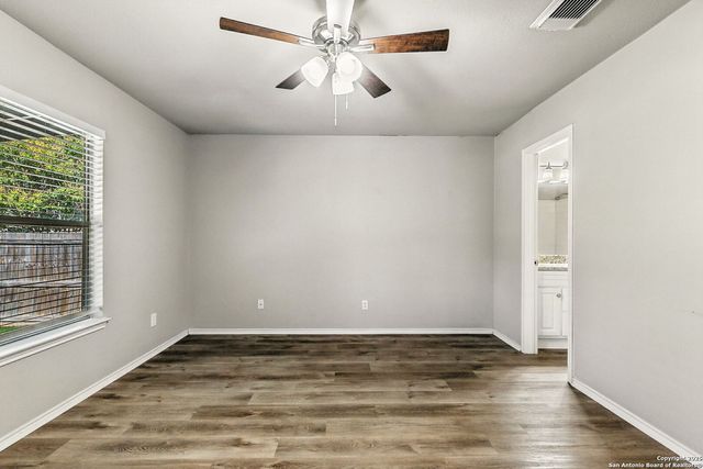 7935 Dueling Oak, San Antonio, TX 78254