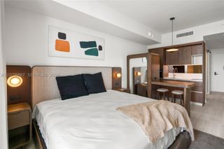 1611 SW 2nd Av 504, Miami, FL 33129