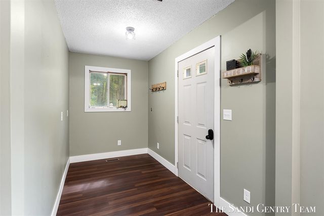 4536 Dalson Road, Twin Lake, MI 49457
