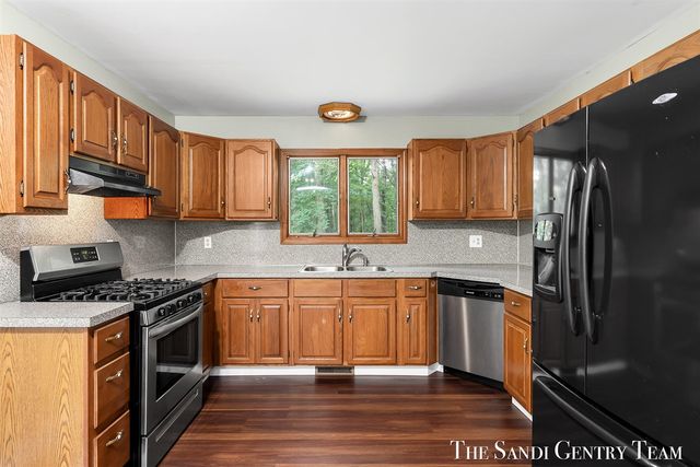 4536 Dalson Road, Twin Lake, MI 49457