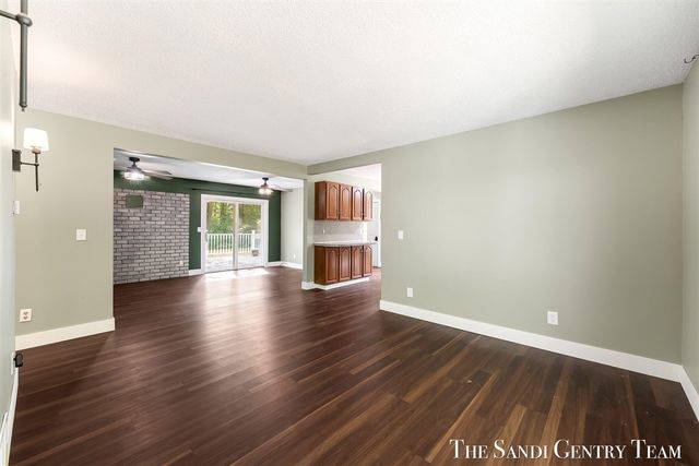 4536 Dalson Road, Twin Lake, MI 49457