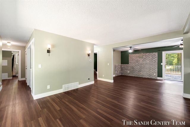 4536 Dalson Road, Twin Lake, MI 49457