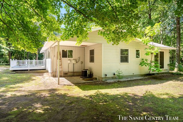 4536 Dalson Road, Twin Lake, MI 49457