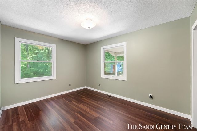 4536 Dalson Road, Twin Lake, MI 49457