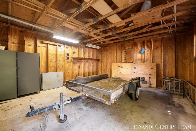 4536 Dalson Road, Twin Lake, MI 49457