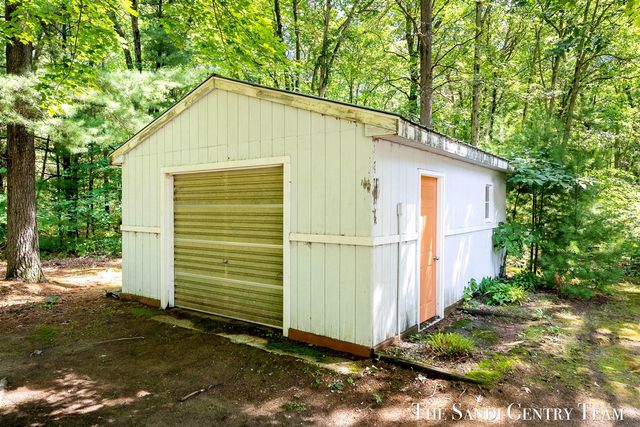 4536 Dalson Road, Twin Lake, MI 49457