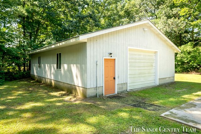 4536 Dalson Road, Twin Lake, MI 49457