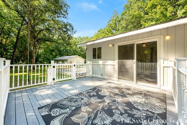4536 Dalson Road, Twin Lake, MI 49457