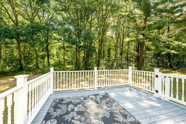 4536 Dalson Road, Twin Lake, MI 49457