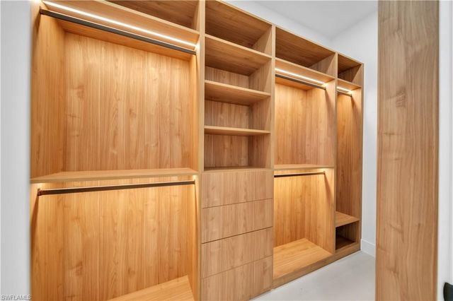 4006 SW 25th CT, Cape Coral, FL 33914