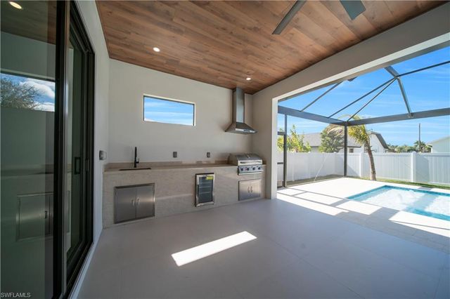 4006 SW 25th CT, Cape Coral, FL 33914