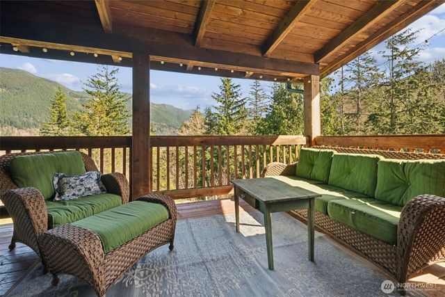 32707 349 Way SE, Ravensdale, WA 98051