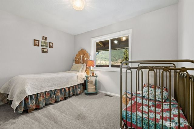 32707 349 Way SE, Ravensdale, WA 98051