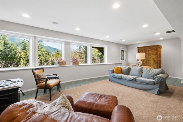 32707 349 Way SE, Ravensdale, WA 98051