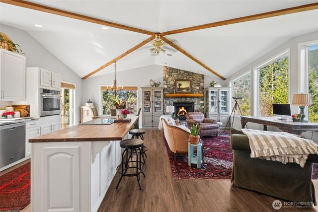 32707 349 Way SE, Ravensdale, WA 98051